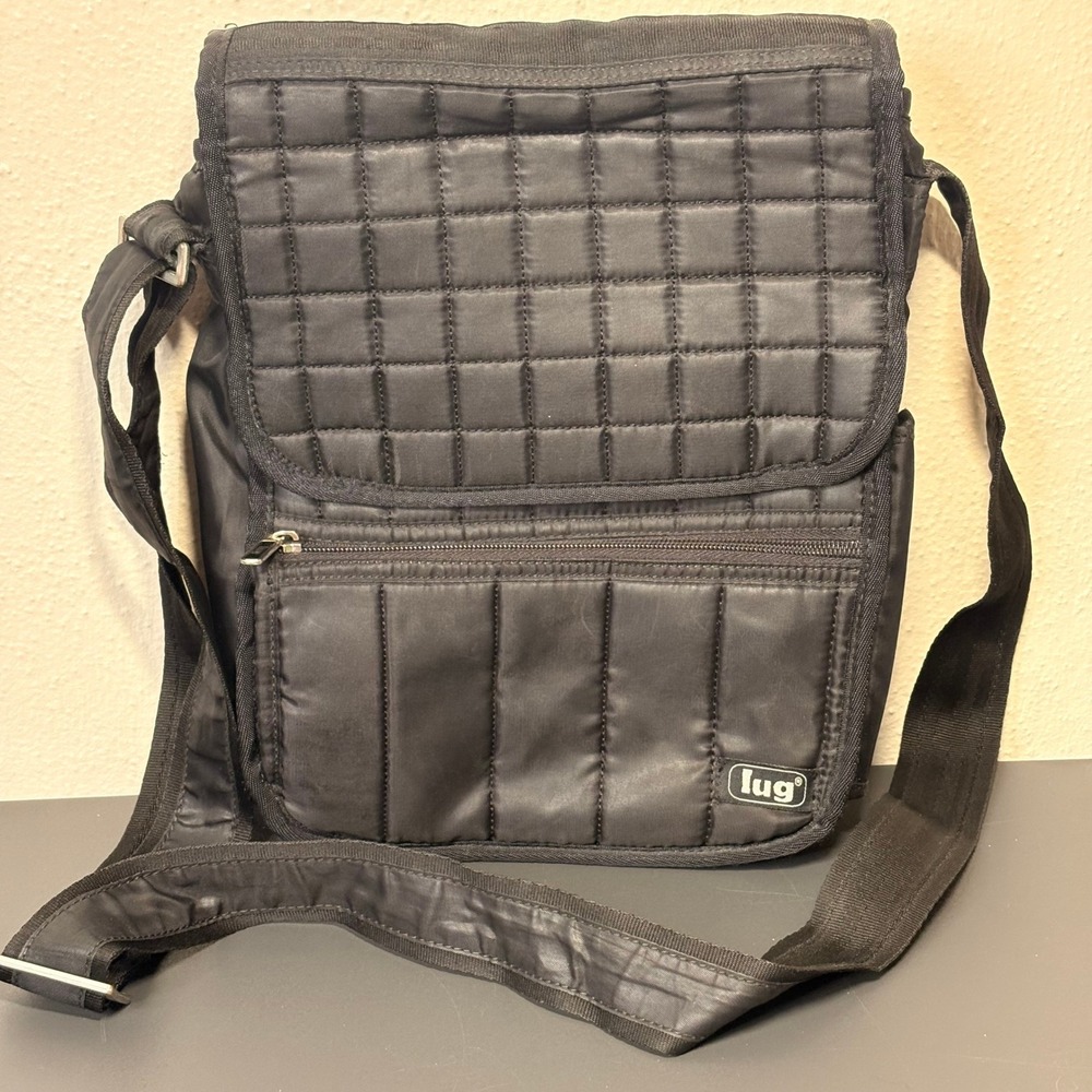 Lug Crossbody Bag Unisex Medium Black Good Quilted Nylon Messenger Travel